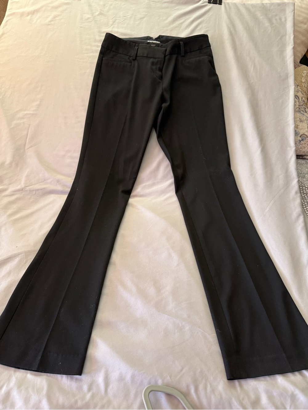 Express Women’s Columnist Black Flared Bootcut Dress Pants Sz 2R